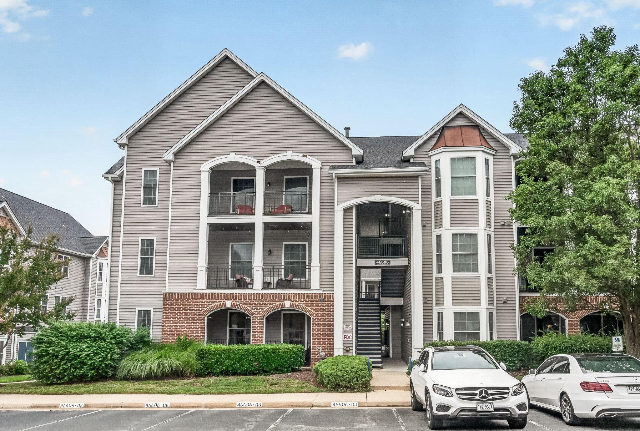 46606 Drysdale Ter, Sterling, VA 20165-4355, United States - Photo 1