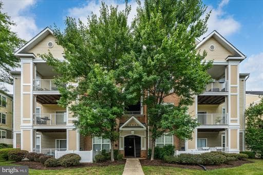 20903 Cedarpost SQ #102 ASHBURN VA 20147 - Photo 1