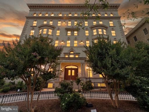 2000 16th St NW, Washington, DC 20009-3425, United States - Photo 1