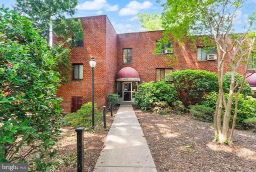 1577 N COLONIAL TERRACE 305-Y