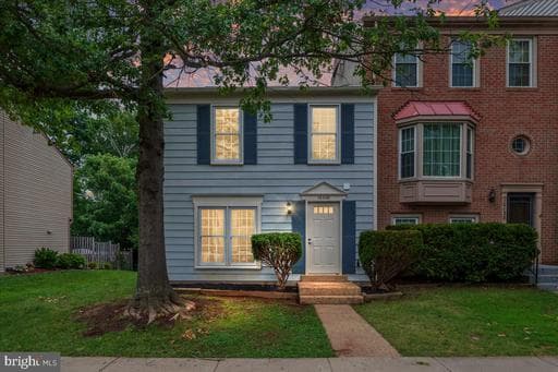 10430 PARADISE COURT - Photo 1