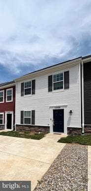 12108 BOWLING FARM COURT