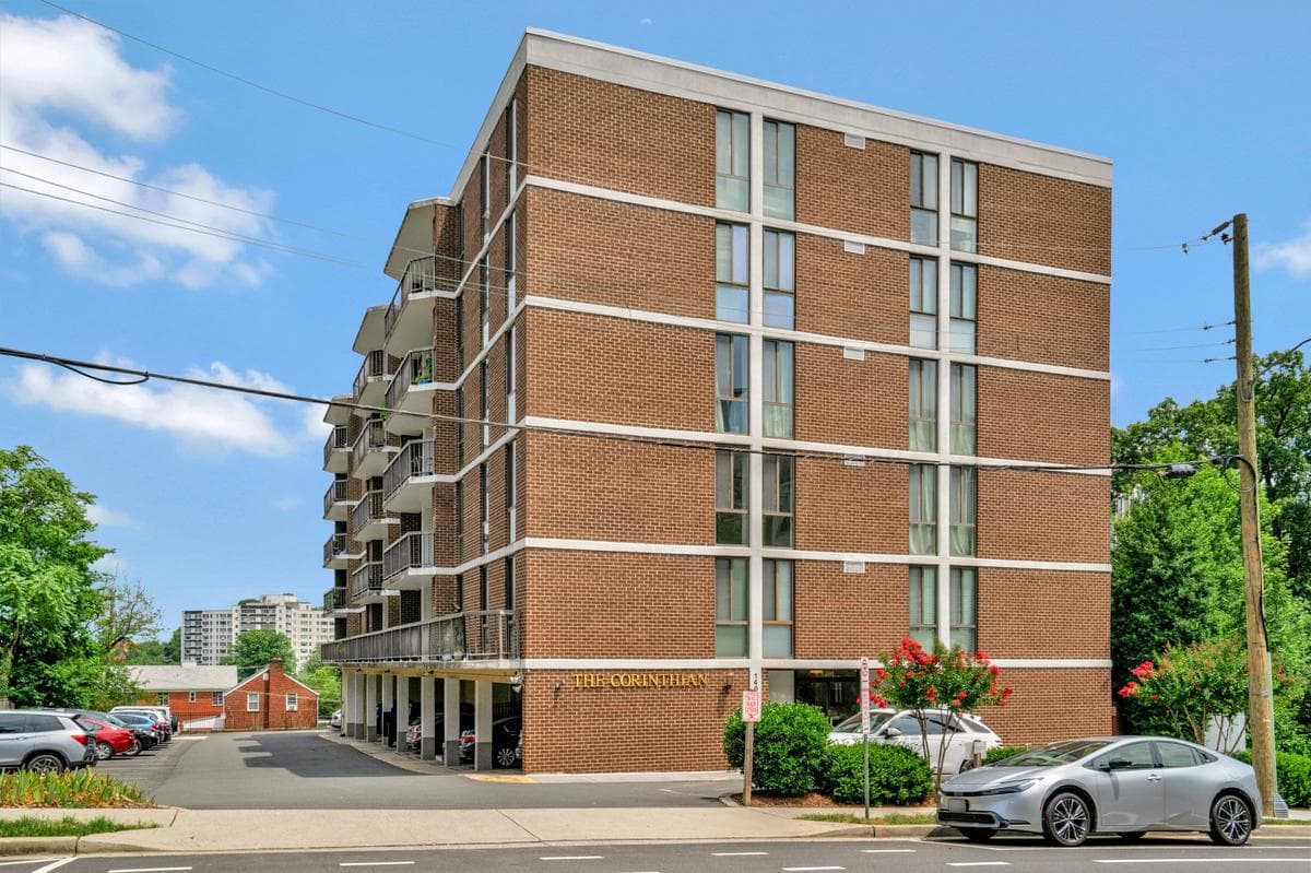 1401 N Rhodes St, Arlington, VA 22209-2944, United States