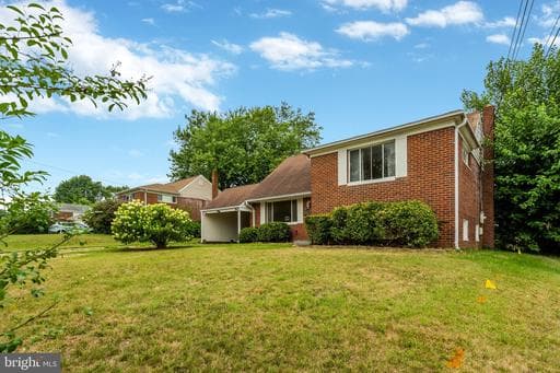 5804 CHANNING ROAD
