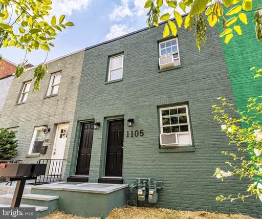 1105 16TH STREET