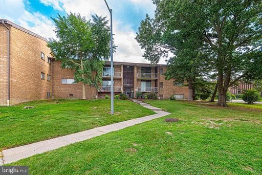1030 ADAMS AVENUE 3B
