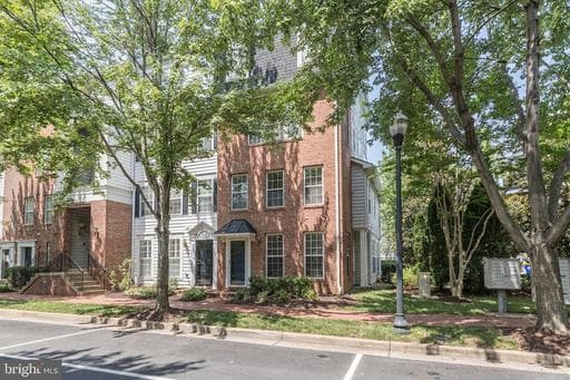 257 CAMERON STATION BOULEVARD