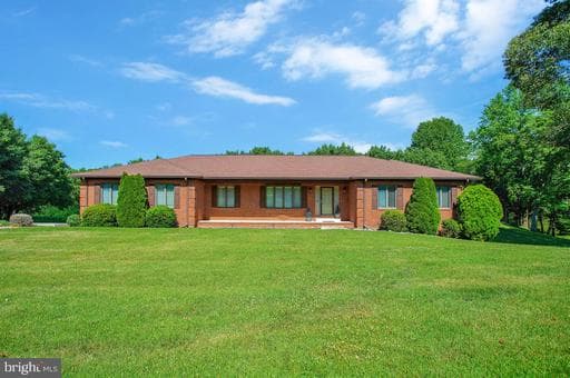 1960 Owensville Ct, Dunkirk, MD 20754-2404, United States - Photo 1