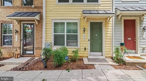 663 Anacostia Ave NE, Washington, DC 20019-1506, United States