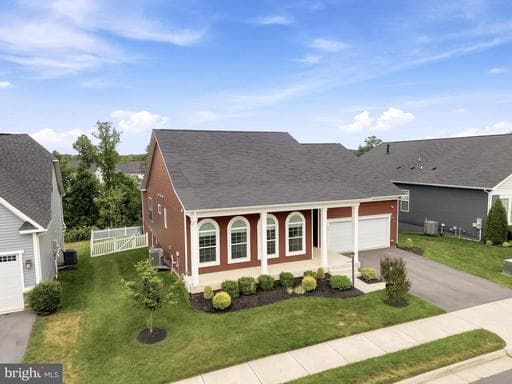219 PATRIOT STREET - Photo 1