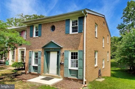 1306 Mead Ter, Woodbridge, VA 22191-1014, United States