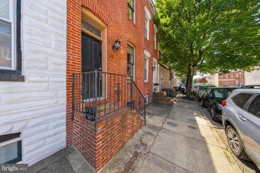 23 W BARNEY STREET