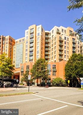 2720 S ARLINGTON MILL DRIVE 509