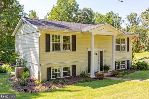 665 HOLLY CORNER RD