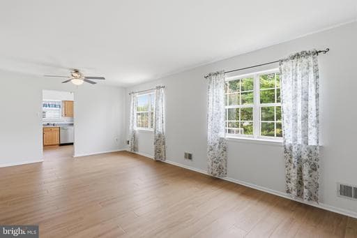 5661 CRABAPPLE DRIVE - Photo 1