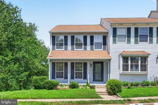 6920 HOVINGHAM COURT - Photo 1