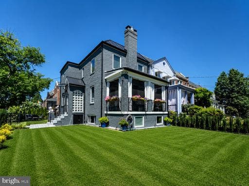 301 GALLATIN STREET
