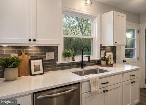 7389 BUNKER HILL ROAD - Photo 1