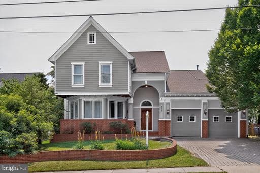 303 TALAHI ROAD - Photo 1