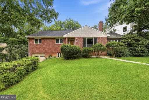 2510 N Upland St, Arlington, VA 22207-4122, United States