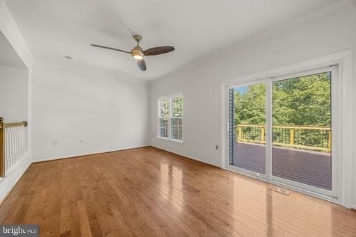 5703 Gladden Ct, Alexandria, VA 22303-1054, United States