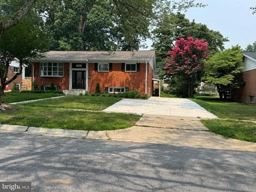 11204 Markwood Dr, Silver Spring, MD 20902-3531, United States