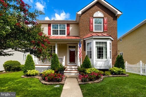 9693 ROYAL CREST CIR