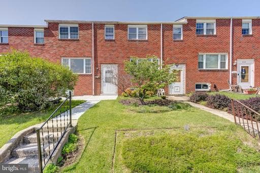 913 REGINA DRIVE