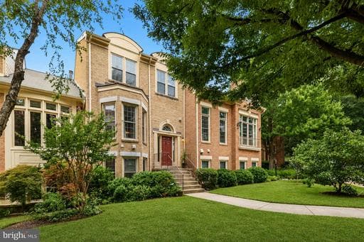 2243 KINGS GARDEN WAY