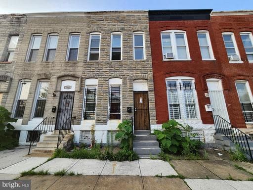 2113 WILKENS AVENUE - Photo 1