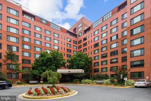 1021 Arlington Blvd, Arlington, VA 22209-2212, United States