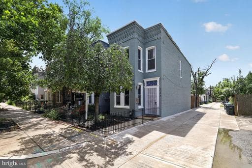 717 L STREET