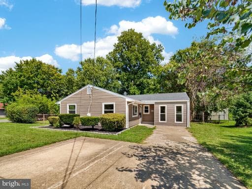 14209 Mount Pleasant Dr, Woodbridge, VA 22191-2222, United States