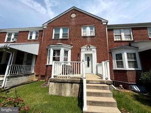 1618 ROUNDHILL ROAD