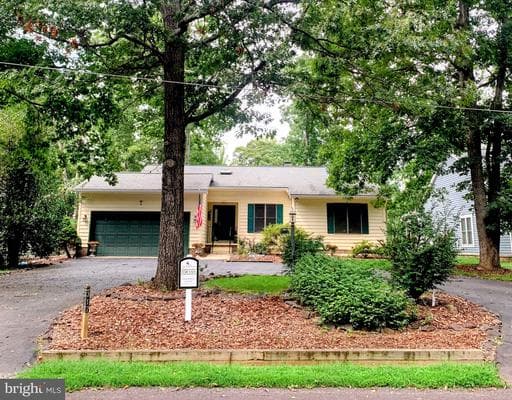 102 Fairway Dr, Locust Grove, VA 22508-5441, United States