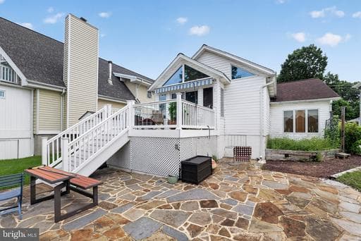1302 SHORE ROAD
