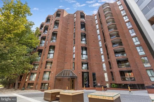 1099 22ND STREET 104 - Photo 1