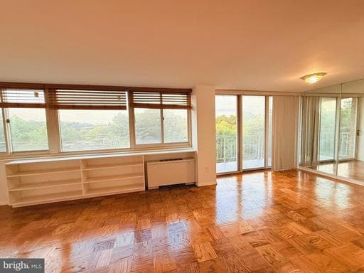 4520 KING STREET 407 - Photo 1