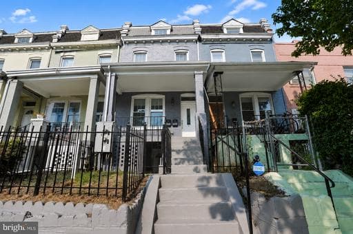 2022 4TH STREET