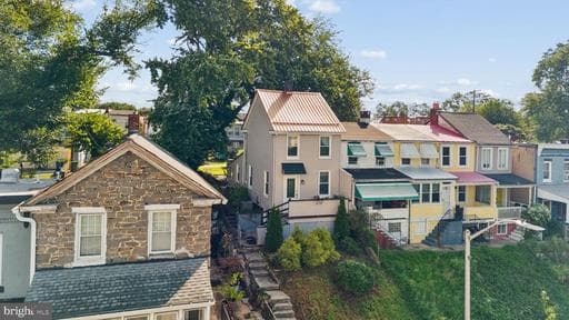 3355 FALLS ROAD