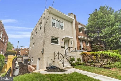 5274 CHILLUM PLACE
