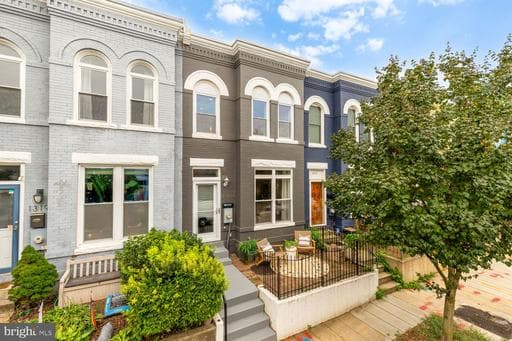 1317 EMERALD STREET