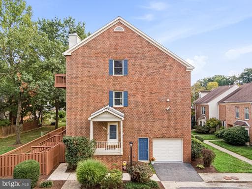 7561 Chrisland Cv, Falls Church, VA 22042-7564, United States