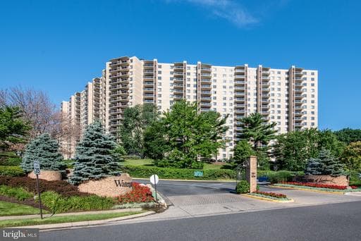 205 Yoakum PKWY #1711 ALEXANDRIA VA 22304 - Photo 1