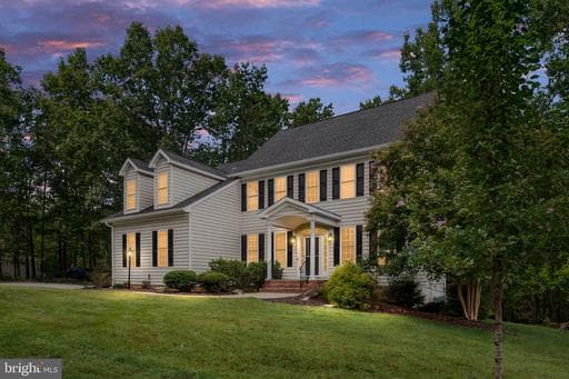 13208 Chandler Ct, Fredericksburg, VA 22407-1913, United States