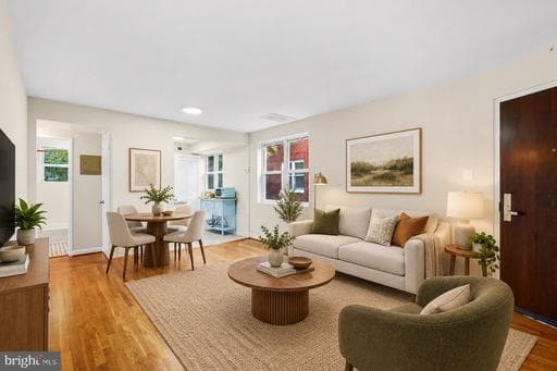 626 INDEPENDENCE AVENUE 304