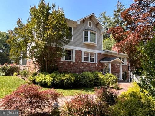 5303 Danbury Rd, Bethesda, MD 20814-2871, United States