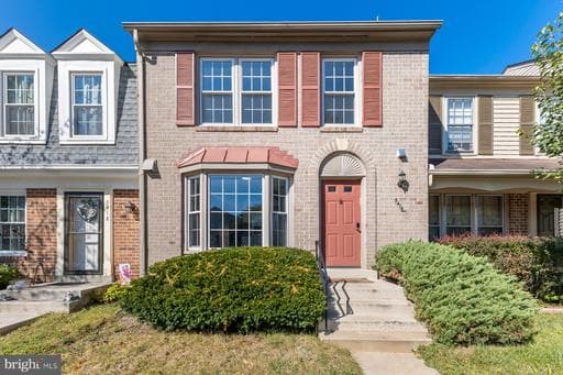 5416 New London Park Dr, Fairfax, VA 22032-3205, United States
