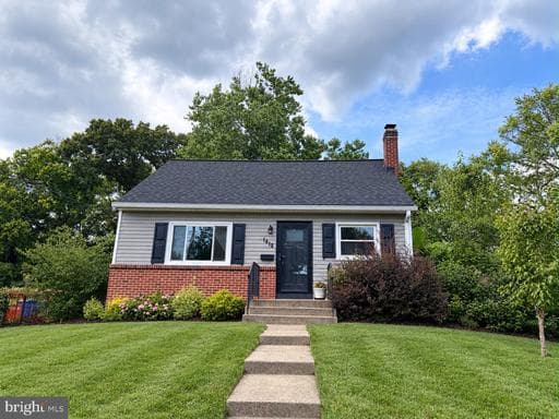 1414 D St, Woodbridge, VA 22191-1710, United States