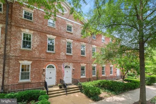 1317 4TH ST SW,WASHINGTON,DC,20024,WASHINGTON